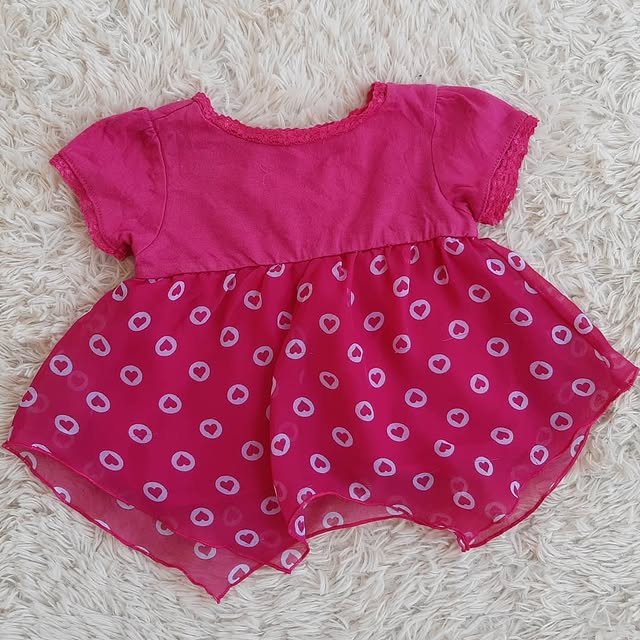 Takeer - Baby girl dress
0-3 months
8,000 Tshs