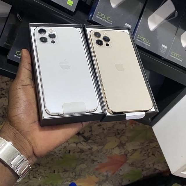 Takeer - IPHONE 12 pro 
Gb  256
Gold 
Full box 
Goes 2.99M

iPhone 12 Pro 
Gb 128 
Silver 
Full box 
Goes 2.79M
