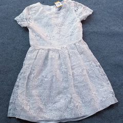 Takeer - Baby girl dress
10-12 yrs
18,000 Tshs