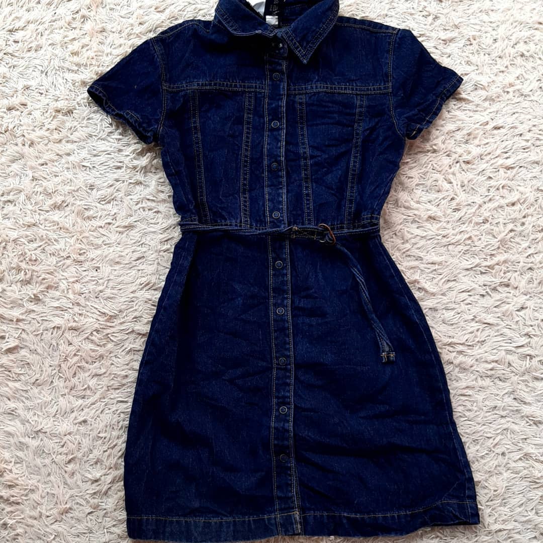 Takeer - SOLD!!
Baby girl jeans dress
6-7 yrs
20,000 Tshs
Mpyaaa mpaka inaumiza macho😎😎