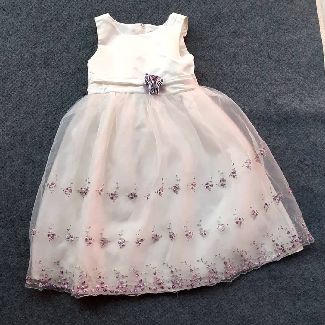 Takeer - Baby girl dress
5 yrs
35,000 Tshs
🔥🔥🔥🔥