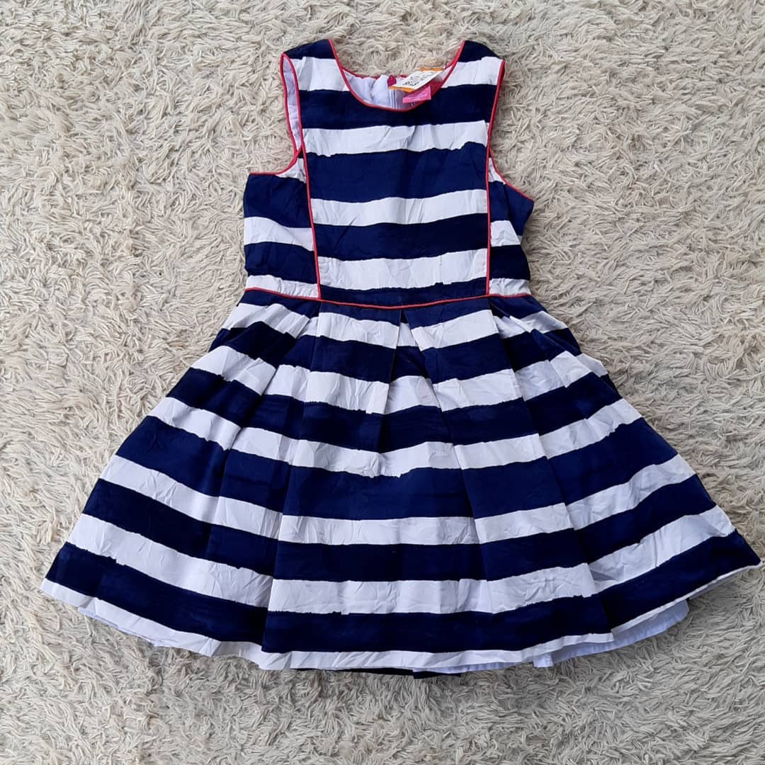 Takeer - SOLD!!!
Baby girl dress
5-6 yrs
22,000 Tshs