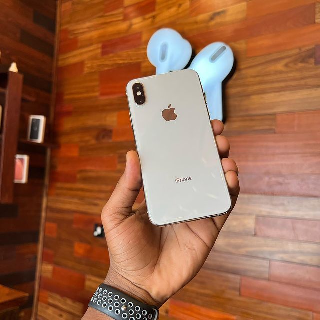 Takeer - __________________________________________________
Get Brand new iPhone X USA 🇺🇸 version at our store with one year warranty 
_
iPhone X
▪️64gb
�...