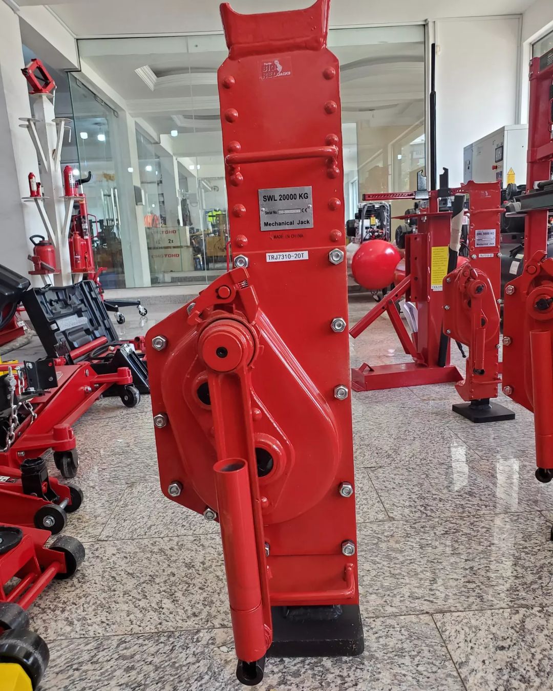 Takeer - Mechanical Rack Jack available in stock....3ton 5ton 10ton and 20ton