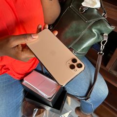 Takeer - _________________________________________________
Get your brand new iPhone 11Pro from USA 🇺🇸 and UK 🇬🇧 at our store
_
Iphone 11Pro
64gb  1,550...