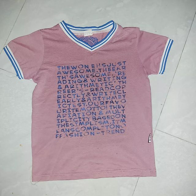 Takeer - 5-6 yrs tshirt
Tsh. 5,000/=
