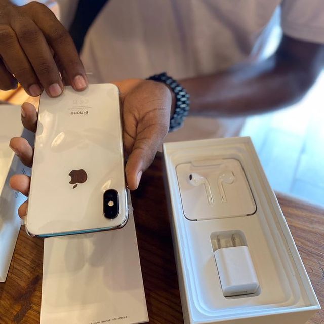 Takeer - __________________________________________________
Get Brand new iPhone X USA 🇺🇸 version at our store with one year warranty 
_
iPhone X
▪️64gb
�...