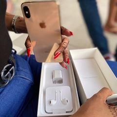 Takeer - FREE DELIVERY WITHIN THE CITY OF DSM✅
____________________________________________________

Get your brand new iPhone XsMax from USA 🇺🇸 and UK 🇬...