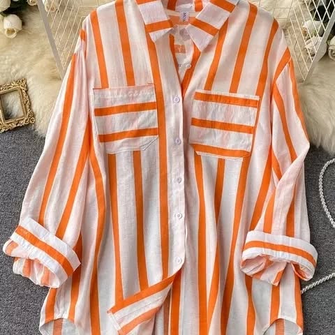 Takeer - Casual shirt/blouses available 
Oversize fit
Colors:As seen in the pictures
Price:Tsh 30,000