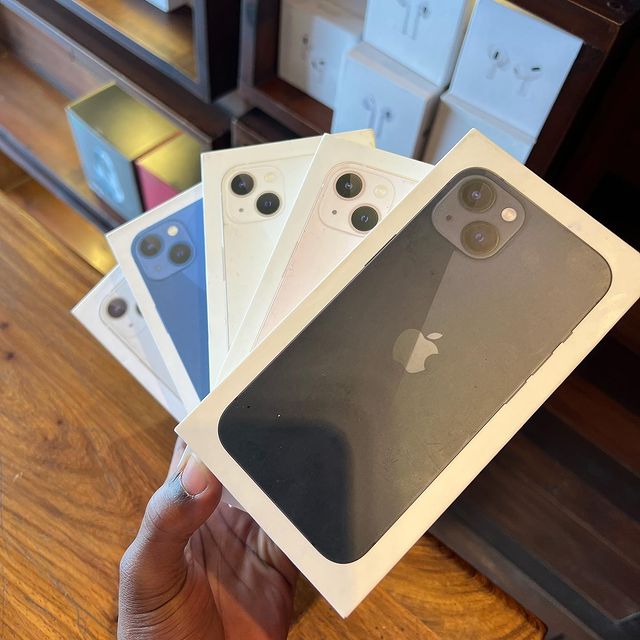 Takeer - Get your brand new iPhone 13 at our store with 2 YEARS WARRANTY ✅. All colors available (Blue,Pink)
_
iPhone 13
128gb 1,950,000/=
256gb 2,150,000/=...