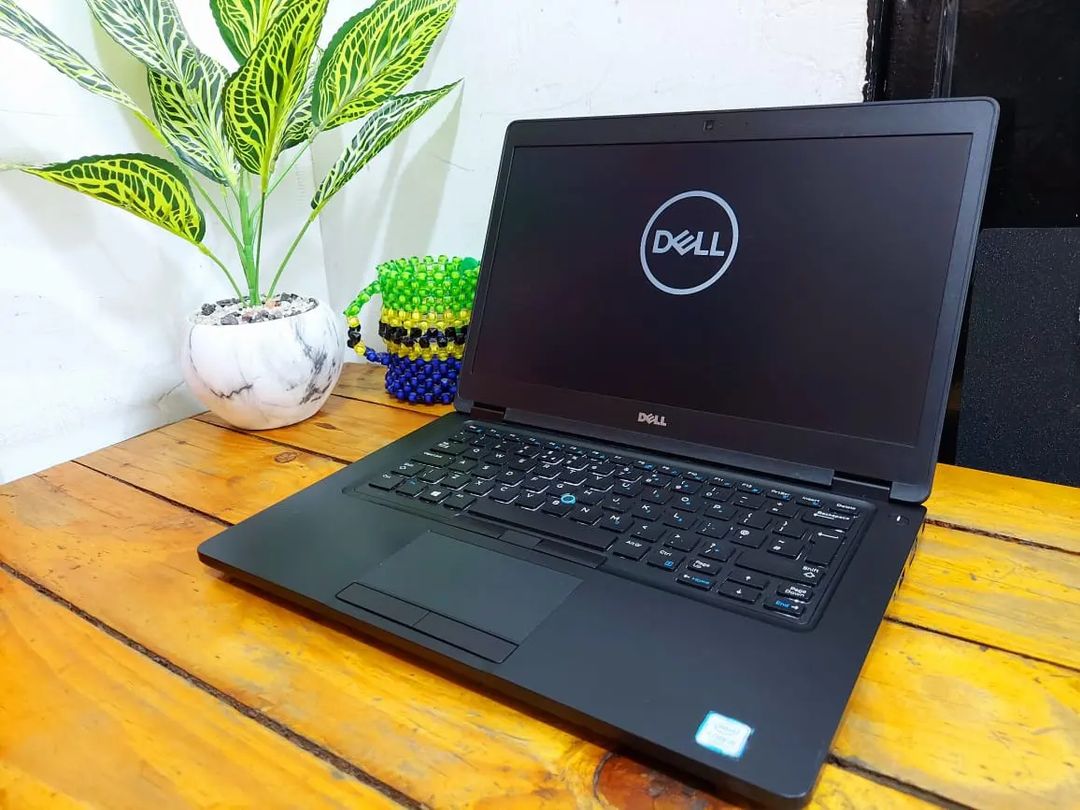 Takeer - CONTACT: 
PRICE/ BEI: 680,000Tsh

Dell latitude E5480
Core i5, 7th Generation 
8GB RAM
500GB HDD
Back light Keyboard 
14.0" inches screen display 
...