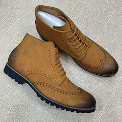 Takeer - Available Shoes 
Size-Price /= Tsh
WhatsApp /call 
Mikoan tunatuma ,Dar Es Saaam unaletewa Ulipo