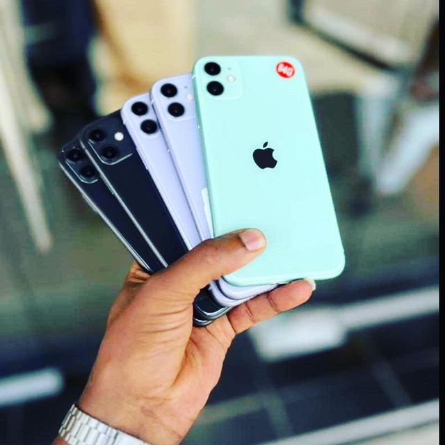 Takeer - Iphone 11 
Gb 64 Bei 820,000/=
Gb 128 Bei 900,000/=
Whatsapp; @