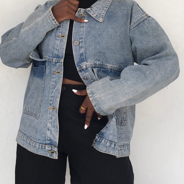 Takeer - Denim Jacket available 
Uk size 10
PRICE: 25,000
CONDITION; Good quality