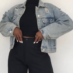 Takeer - Cropped denim jacket available 
UK SIZE 8
PRICE; 25,000
CONDITION; Good quality