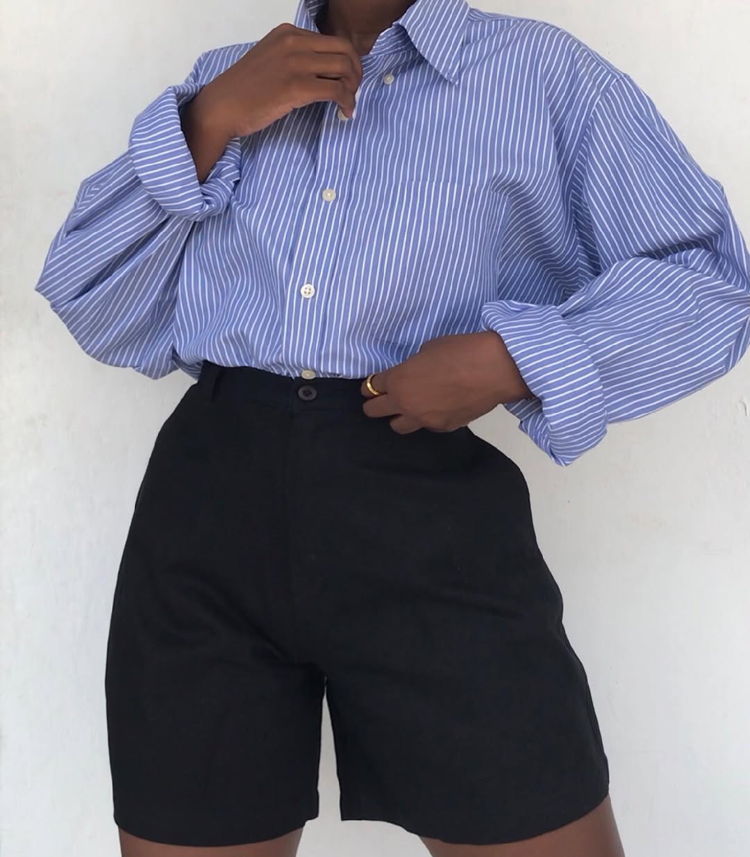 Takeer - Striped shirt ❗️SOLD❗️
UK SIZE 14
PRICE; 20,000
CONDITION; Good quality 
Swipe for close details

Black Short available 
UK SIZE 6 & 8