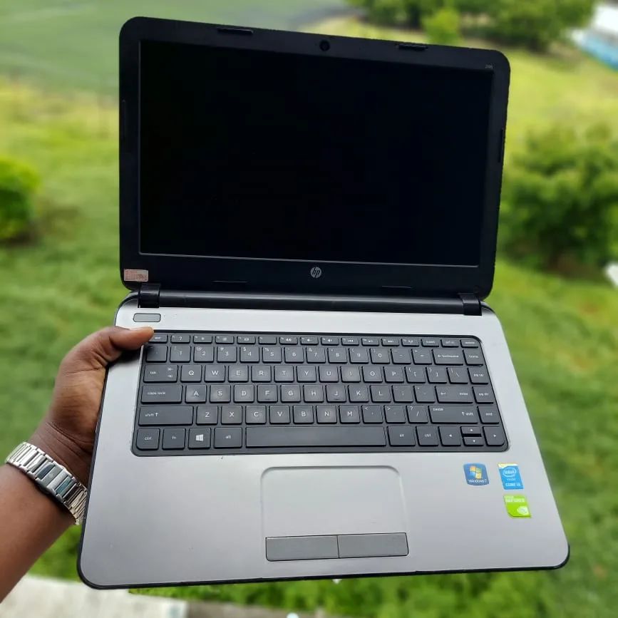 Takeer - HP 250 CORE i3 
Nvidia 720M
Vram 2gb
Hdd 500gb
Ram 4gb
Process 2.30ghz
Battery 3hrs
Display size Inch 14.0

Price: 500,000Tsh
Contact: 