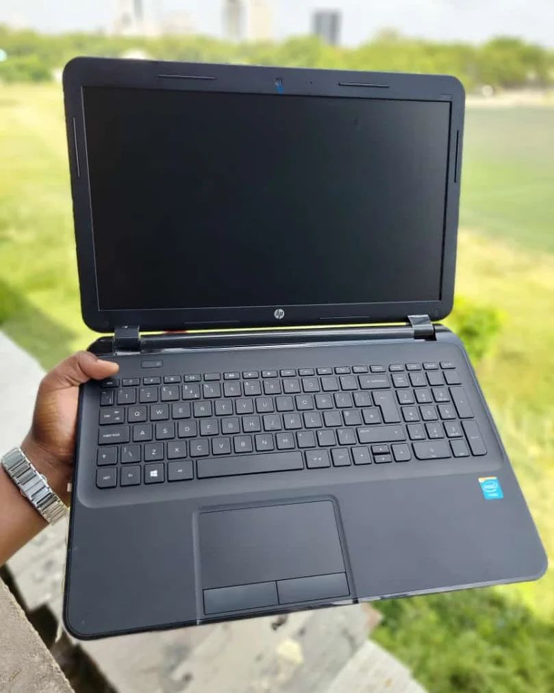 Takeer - HP ProBook 250 G2
4GB RAM
500GB HDD
CORE 2 DUO
PROCESSOR : 2.16GHZ
DISPLAY SIZE 15.6" INCHES 
.
PRICE 380,000TSH
CONTACT: 