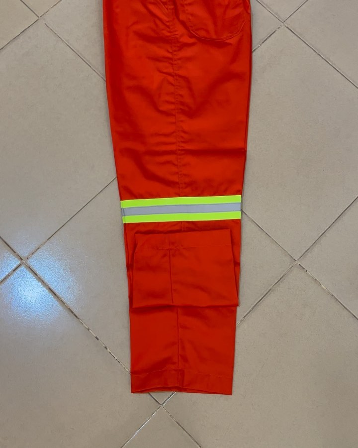 Takeer - Continental suit(work suit)
Material;cotton drill
Reflective tape
240GSM
Price:cotton drill—-Tshs 55,000
  Polycotton—-Tshs 50,000
Pia tunaweka log...