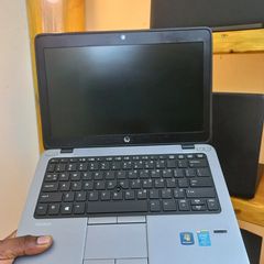 Takeer - HP ELITEBOOK 820
CORE i5
4GB RAM 
500GB HDD 
12.5" INCHES SCREEN DISPLAY 
3HOURS BATTERY 
CLEAN CONDITION 
MEDIUM SIZE 
.
PRICE 550,000TSH
CONTACT: 