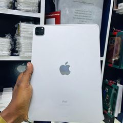 Takeer - iPad Pro - 2020
M1 Chip
Clean Condition
256GB
WiFi Only
Retina Display
11”- Inch

Price: 1.8M

Call/WhatApp:   6 months warranty✅
📍Lumumba street-...