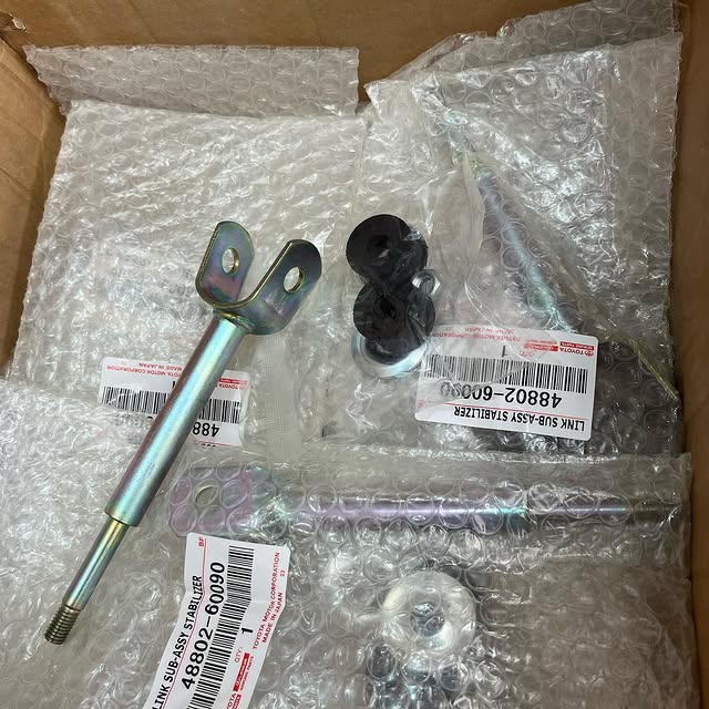 Takeer - STABILIZER LINK REAR FOR LAND CRUISER HZJ78, HZJ79 zote sasa zipo dukani kwa bei ya jumla kabisa 

CALL WhatsApp 
CALL 
MIKOANI TUNATUMA KWA UAMINI...