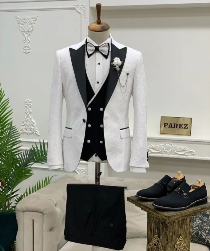 Takeer - SUIT BRAND RICARDO

MADE IN TURKEY

PRICE 180,000 JACKET, VEST, TROUSER

FULL PACKAGE SUITS SHIRT TIE LAPELS
230,000

KARIAKOOO DDC FREM NO 2 OR CO...