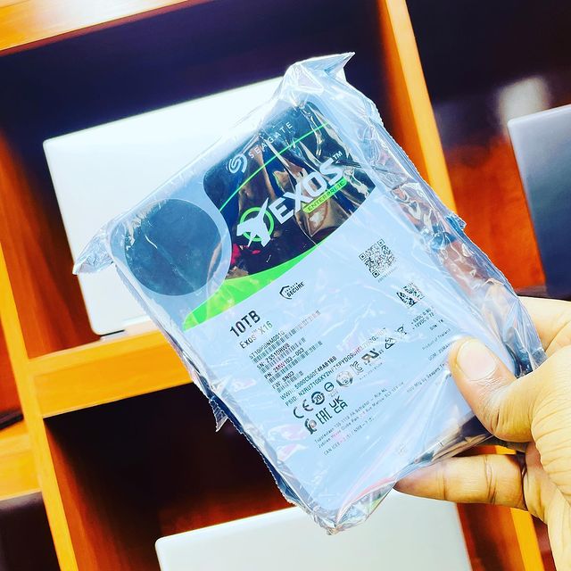 Takeer - SEAGATE Internal HARD DISK DRIVE
For Desktop & DVR's
Exos SURVEILLANCE
Capacity: 10TB (10000GB)

Price:Tshs 550,000/=
Price Negotiable

Calls/Text/...