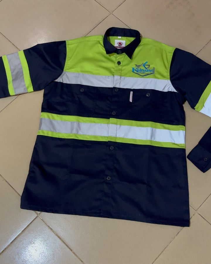 Takeer - Two tone workshirt.
Toa order yako ya uniforms aina zote ,vifaa vya usalama pamoja na procurement services.
.
.
.
.
       