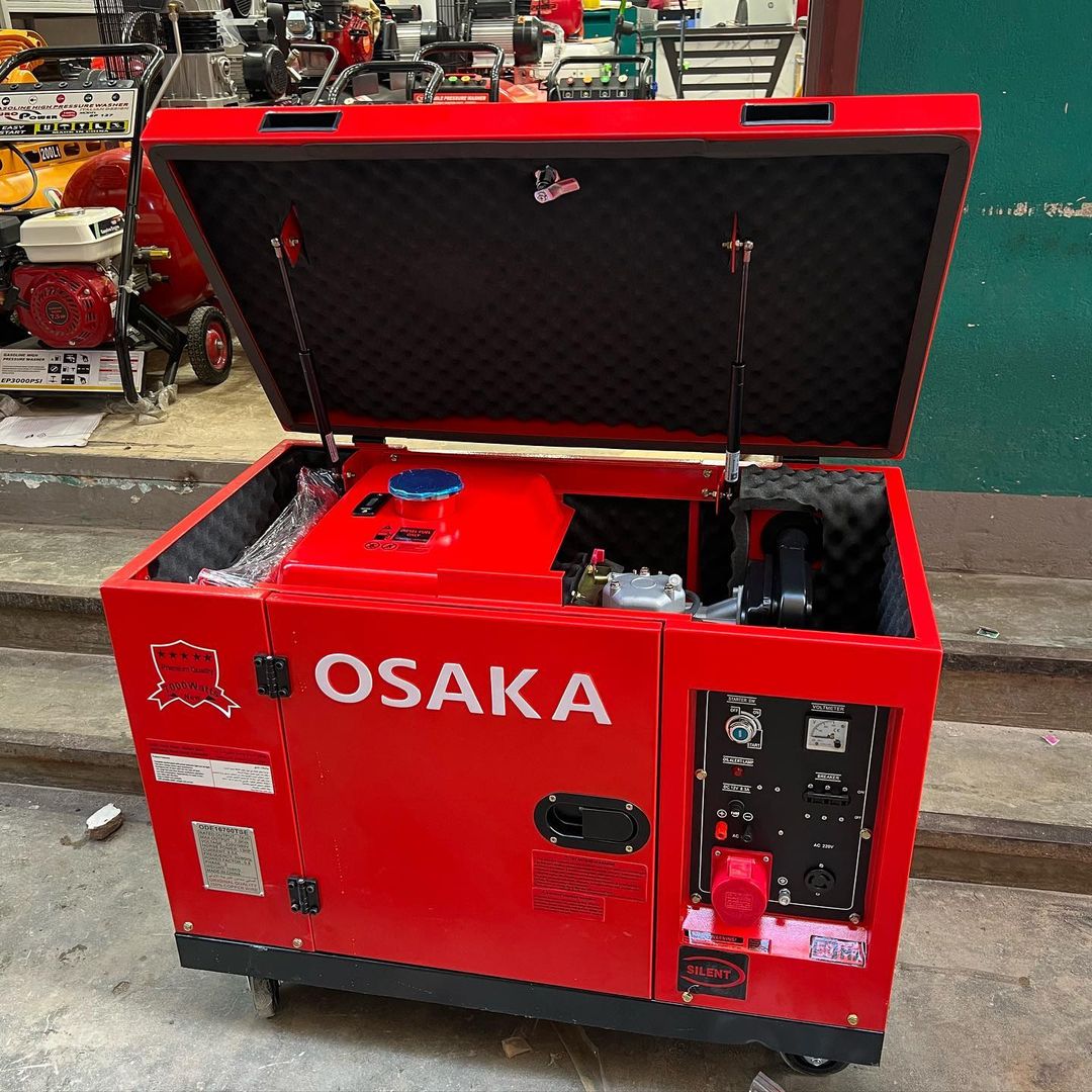 Takeer - OSAKA GENERATOR 
8 KVA 
THREE PHASE 

Contact : 
____________________

