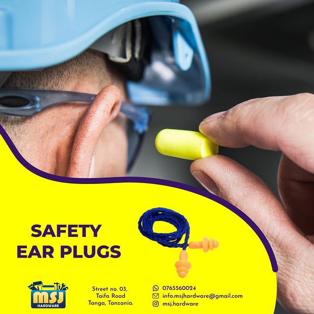 Takeer - Ndogo kwa size lakini kubwa katika ulinzi. Ear plugs zetu ni imara kwa masikio yako. 

Karibu MSJ hardware
Br. 3, taifa road.
Tupigie kwa namba .
....