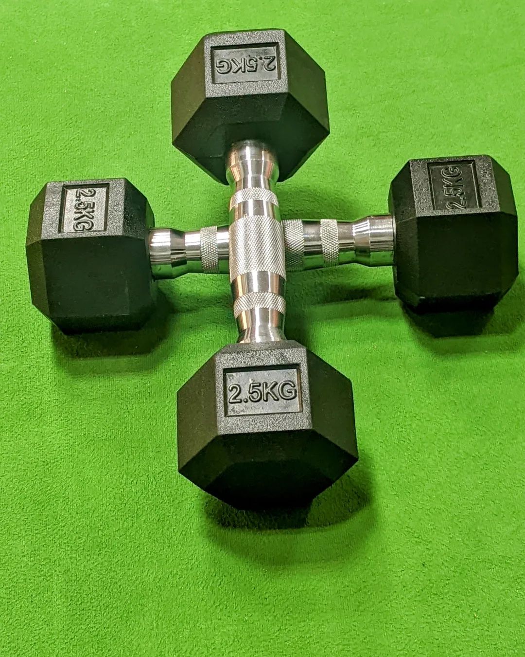 Takeer - Hexagon Rubber Dumbbell 2.5kg 

Call/whtsap

Bei
70,000/=