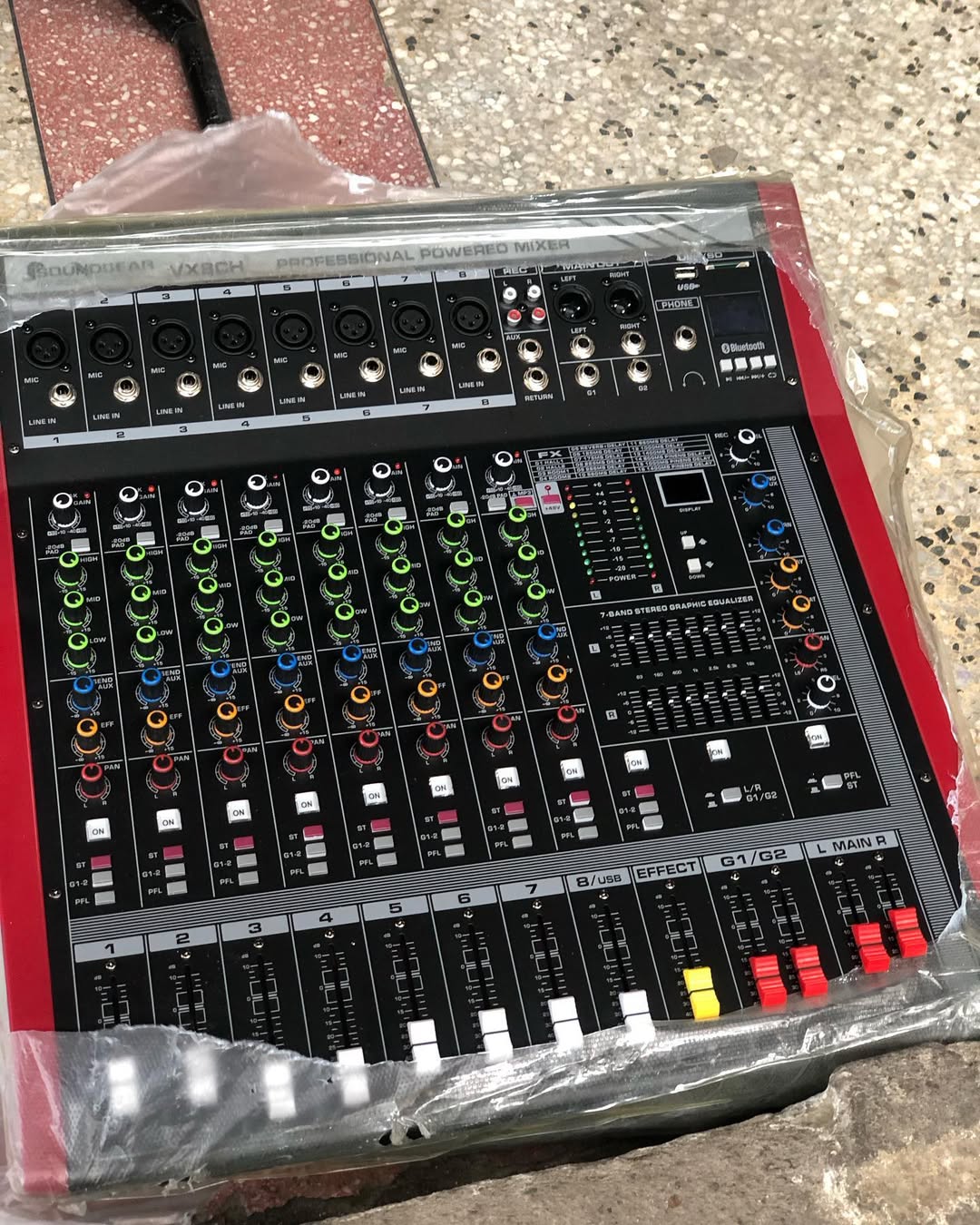 Takeer - Power mixer
8 channels available
Watts 800 ,,8 ohms
Brand new product
SOUND SOFT brand

Price…650,000/=

Tunafanyanya delivery kwa mikoani na Dar e...