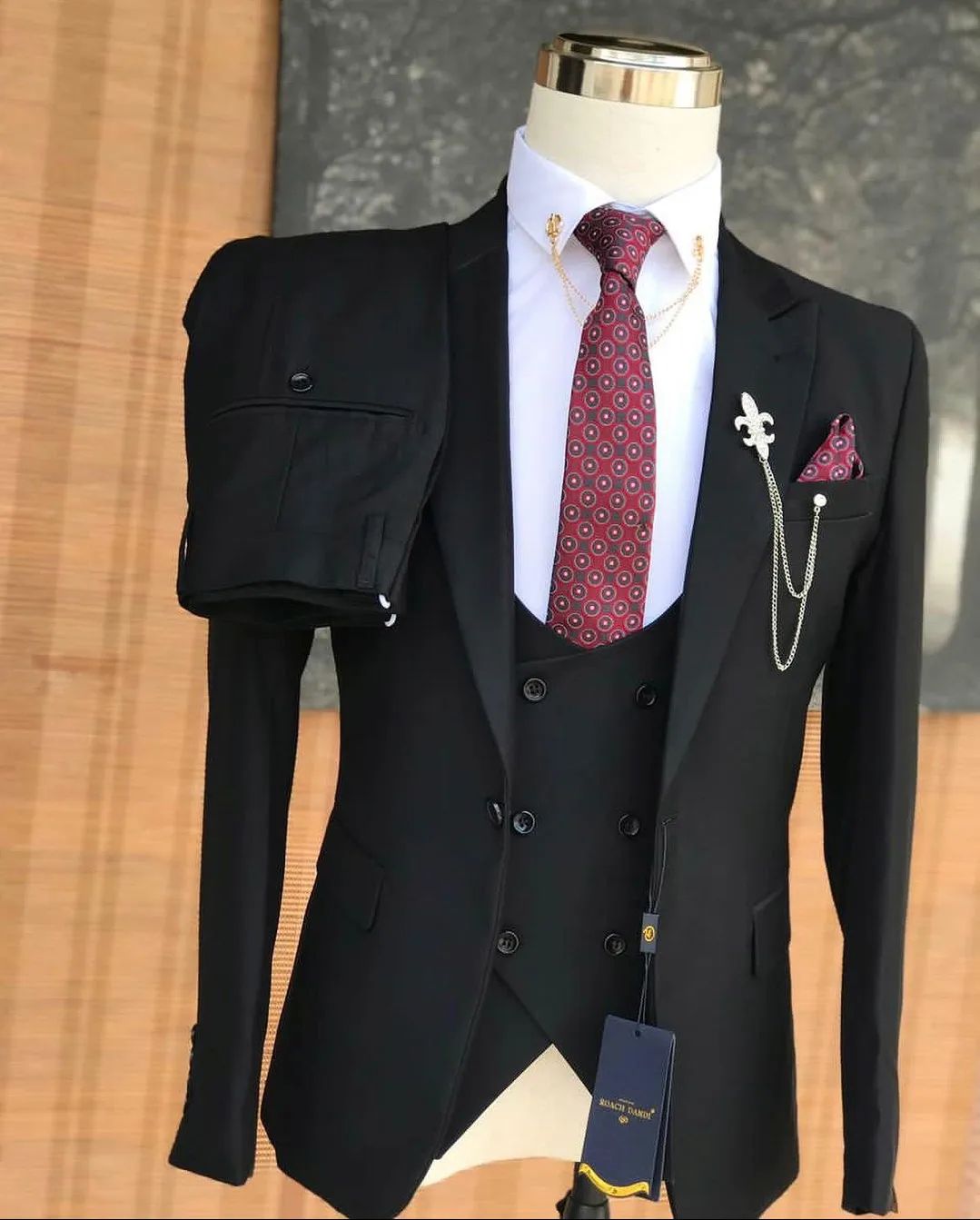 Takeer - OFFER OFFER PLAIN SUITS

KOTI, KIZIBAO, SURUALI  150,000

FULL PACKAGE SUITS SHIRT TIE CHENI NA 190,000

TUPO KARIAKOOO JENGO LA CONGO TOWER FREM N...