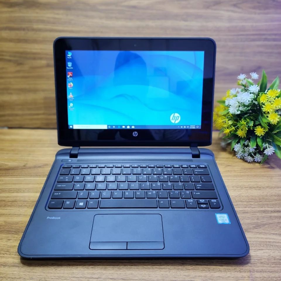 Takeer - HP TouchScreen 
Model :Hp Probook 11 G2
Procesor : intel Core i3
Generation: 6Th
Ram installed : 4GB
Storage : 500GB Hdd
Speed : 2.10ghz
Size : Inc...