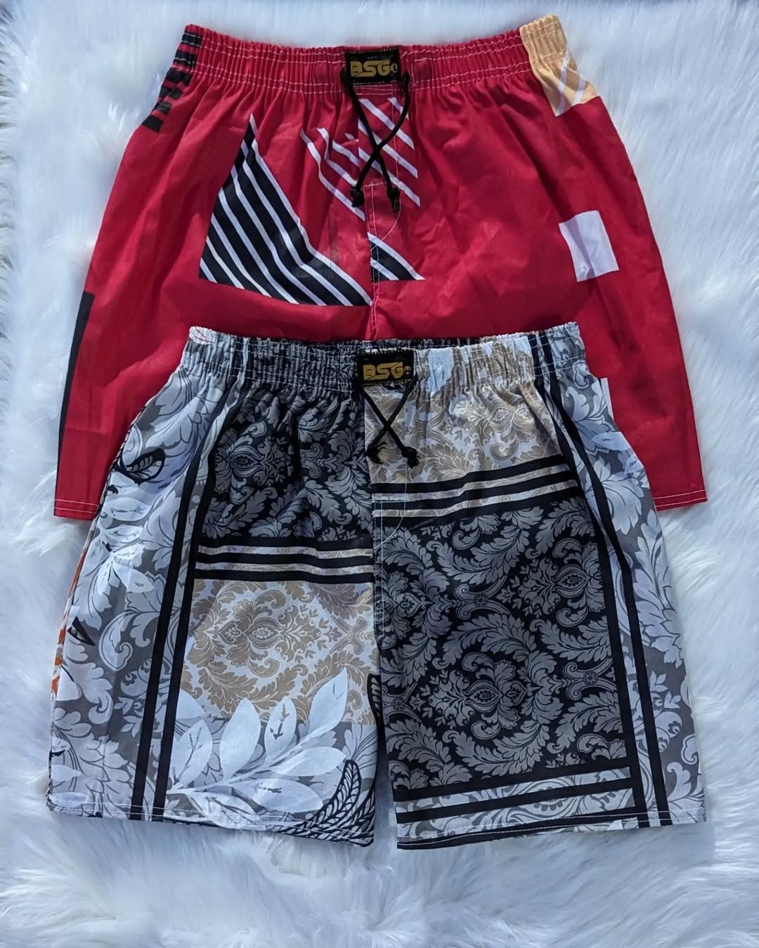 Takeer - Brand BSG.
Dazen 1 , zinakaa 12 
Price tsh , 42000/=

Ballo 1 ,zinakaa pc 240
price tsh 740,000/=

Nusu ballo , zinakaa pc 120
price tsh 380,000/=
...
