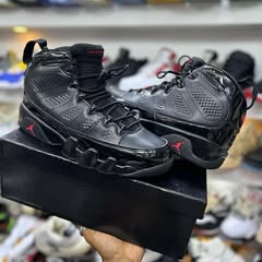 Takeer - Air Jordan 9 Retro 

Tsh 85,000/- size 40,41,42,43,44,45 

Call 