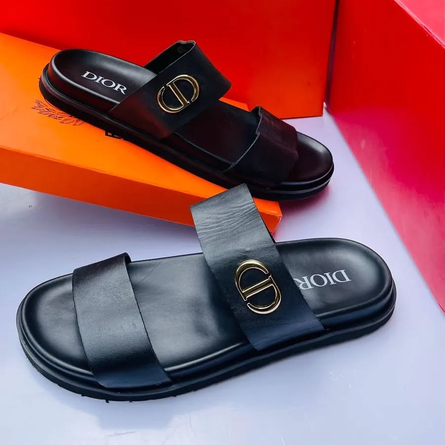 Takeer - Sandals Tzs 65,000/- size 40-45 

Call 

Kariakoo, Narung'ombe Street 

   