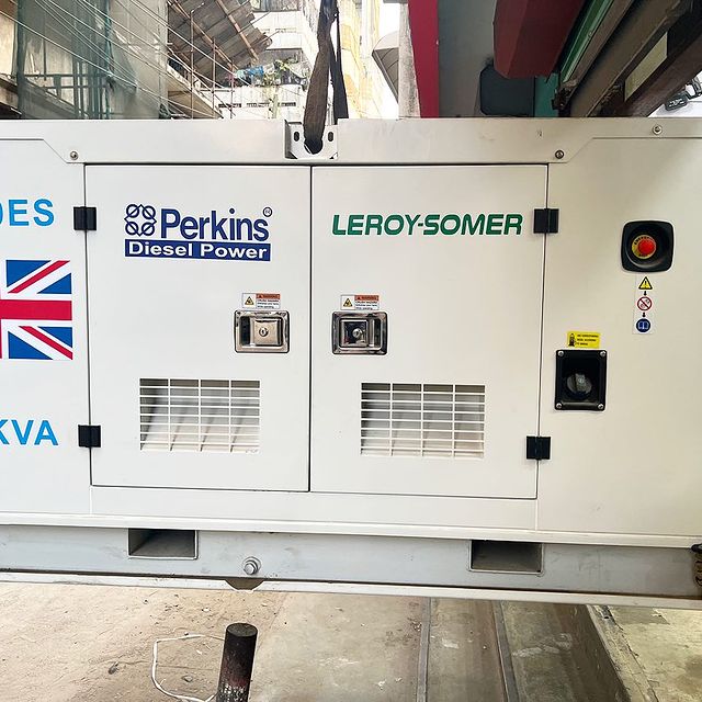 Takeer - PERKINS GENERATOR ORIGINAL KUTOKA UK 

50 KVA 
2 year WARRANTY 

Contact : 
________________
