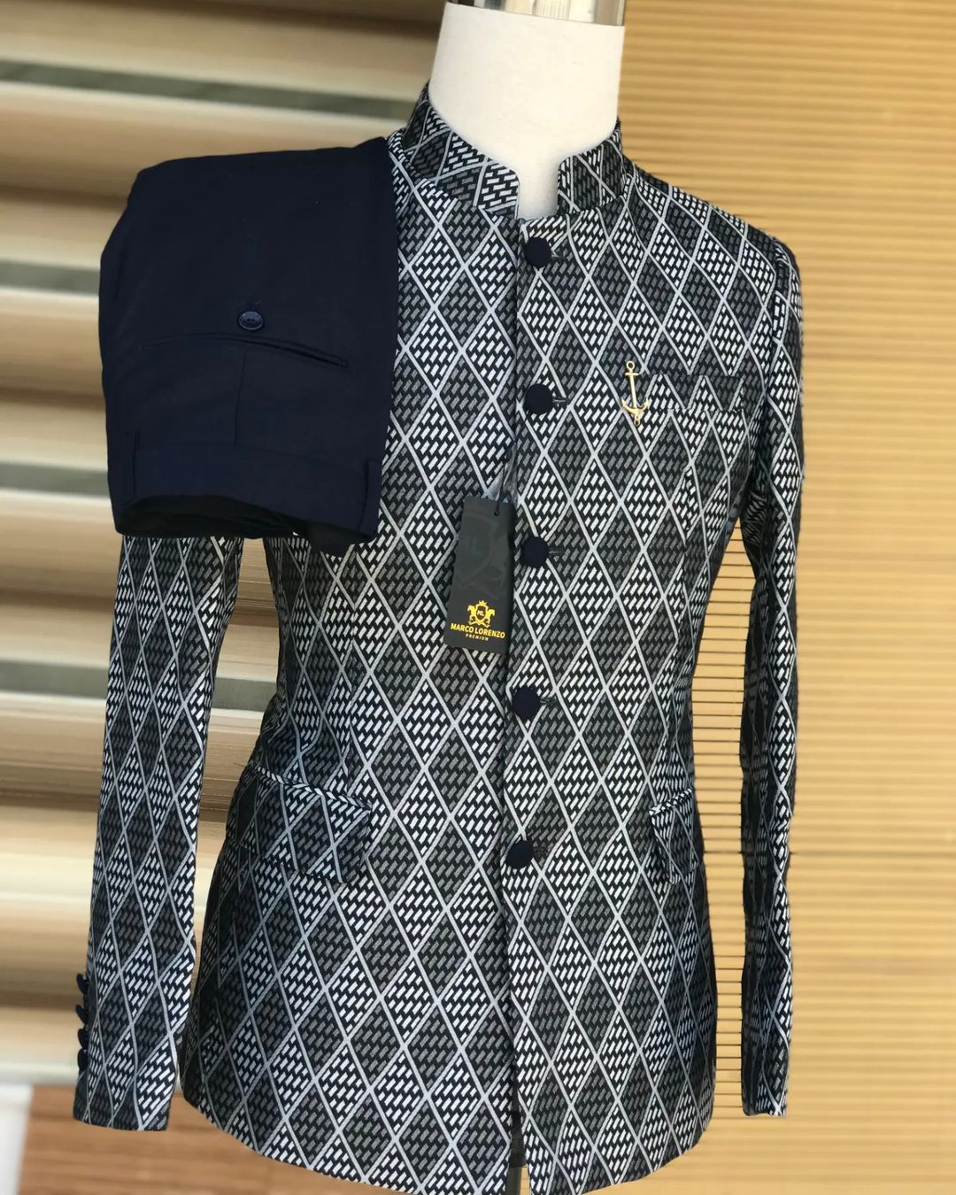 Takeer - BRAND MARCO LORENZ0

KAFTAN PRICE 160,000 KOTI NA SURUALI

TUPO KARIAKOOO JENGO LA CONGO TOWER FREM NO G3

CALL WhatsApp 