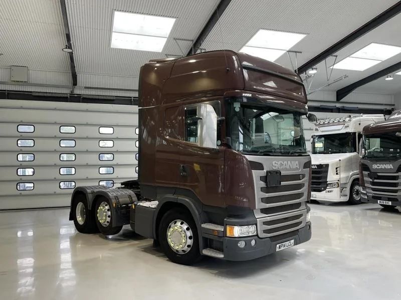 Takeer - NJOO TUKUAGIZIE  SASA 

SCANIA R450 TRACTOR 

BEI MILL 98,000,000

ANZA MILL  68,000,000
MALIZIA  MILL 30,000,000 

Mwaka:2014
Engine:Euro 6
Automa...