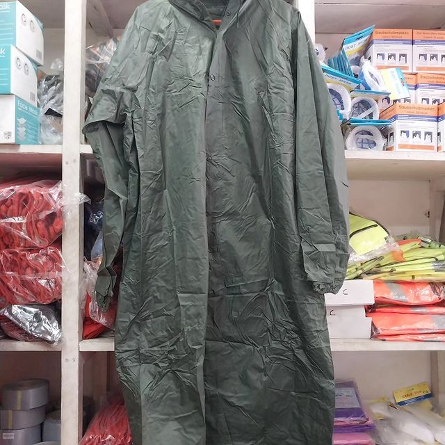 Takeer - Raincoat

Available in wholesale and retail. For more information, call/whatsapp   

Inapatikana kwa jumla na rejareja. Kwa maelezo zaidi, piga sim...