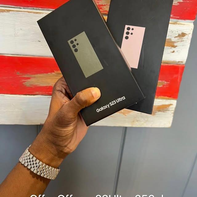 Takeer - 📞 call :
BEI ZIMESHUKA SANA S24 Ultra warranty 2 years 
 
128GB - 3,000,000
256GB - 3,300,000
512GB - 3,800,000