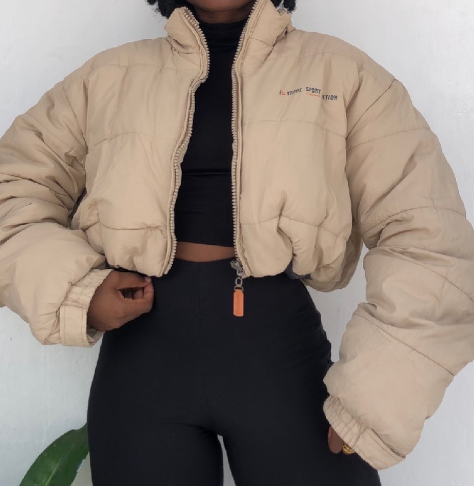 Takeer - Cropped Jacket ❗️SOLD❗️

UK SIZE 10-12
PRICE: TSHS 45,000
Swipe for more