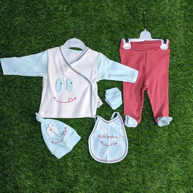 Takeer - Newborn set
0-3month
35000/=
Call/whatsapp
