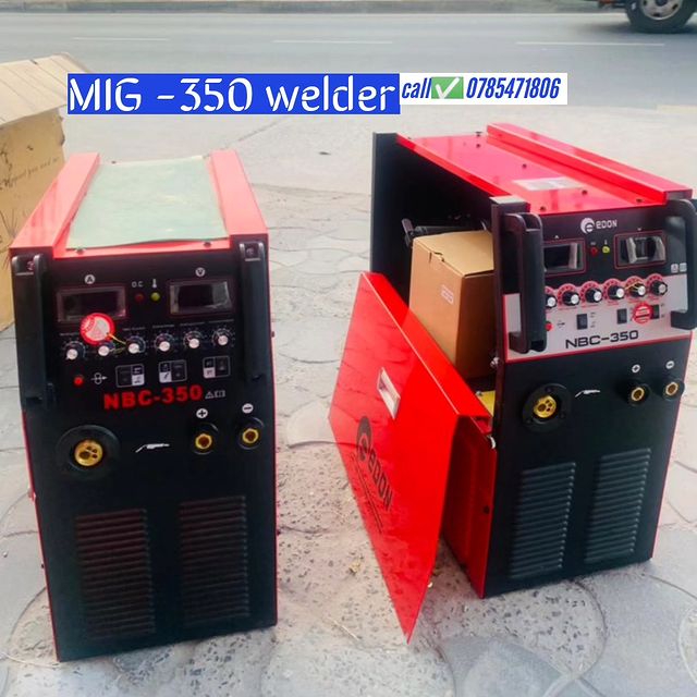 Takeer - Call/Whatsapp ✅ , hii ni MIG-WELDING MACHINE yenye amps 350 three phase,  pia inaweza kufanya MMA welding (kuchoma kwa stiki)ni heavy duty inafaa k...