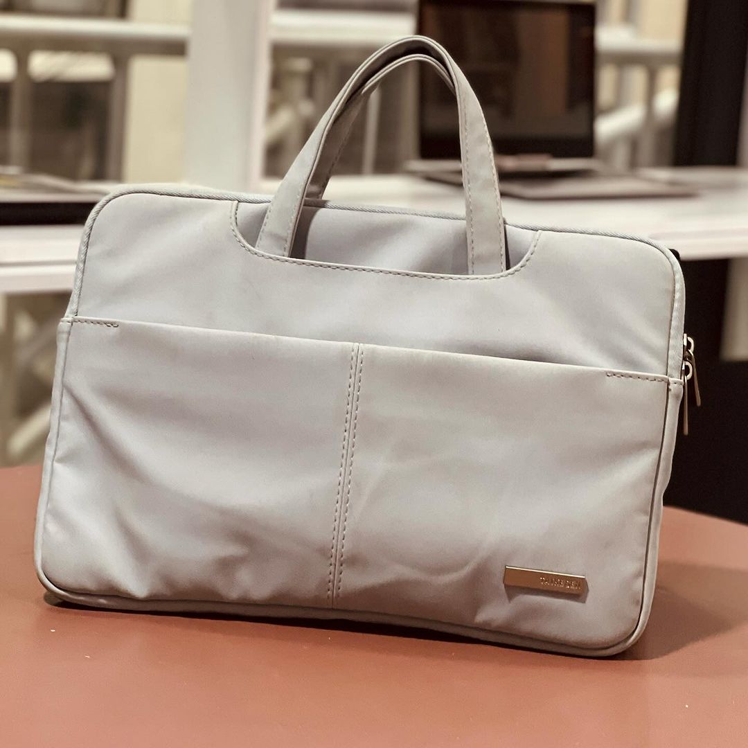 Takeer - Laptop bag available

💥official bag ☑️
💥Durable ☑️
💥 Grade A ☑️

PRICE TSHS : 45,000/=

COLOUR : LIGHT BLUE
SIZE : 12.5

CALL US

✨✨✨✨✨✨✨✨✨✨✨✨

...