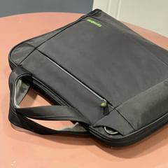 Takeer - Samsonite Laptop bag 

💥official bag ☑️
💥water proof ☑️
💥Durable ☑️
💥 Grade A ☑️

PRICE TSHS : 55,000/=

COLOUR : BLACK

CALL US

✨✨✨✨✨✨✨✨✨✨✨✨
...