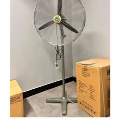 Takeer - High class stand fan
Size 26
Bei ni 310,000 

Kwa Dar around town free delivery 
Malipo ni baada ya kupokea mzigo wako 
Piga/Whatsapp  