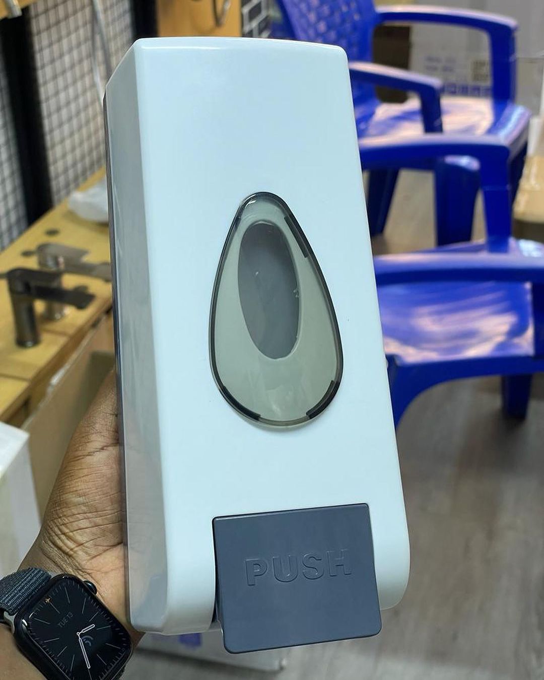 Takeer - Soap 🧼 dispensers available in our stock 😊

Location 📍:Gerezani Kariakoo 

Delivery 🚚:Available ✅

☎️